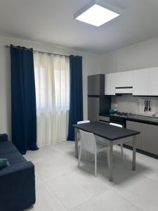 Η κουζίνα ή μικρή κουζίνα στο Levante Casa Vacanze