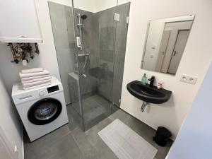 Koupelna v ubytování 2 Minunten neben kaiserlichem Park, Zentrumnähe