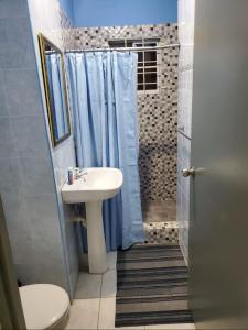 Ένα μπάνιο στο Home in Port Antonio, Jamaica +8 φωτογραφίες