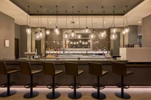 Лаундж или бар в Premier Inn Stuttgart Zuffenhausen