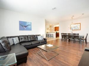 Χώρος καθιστικού στο Vista Cay Jewel Luxury By Universal Orlando Rental +25 φωτογραφίες