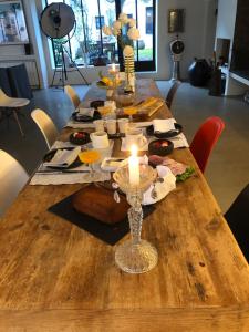 Comida en la casa de huéspedes o alrededores