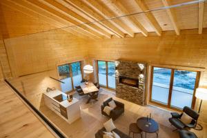 Χώρος καθιστικού στο NETTEN Naturerlebnis Holz-Chalets
