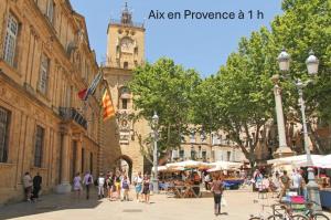 Фотография из галереи Joli appartement centre village au calme в городе Шаторенар +18 фотографий