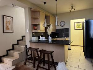 Η κουζίνα ή μικρή κουζίνα στο Mona Lisa