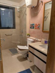 Koupelna v ubytování Parijaat Villa