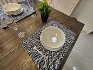 Billede fra billedgalleriet på French Vintage Luxury 2BR Suites at Georgetown i George Town