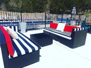 Φωτογραφία από το άλμπουμ του Room for two with kitchen access near ski hill σε Pacific