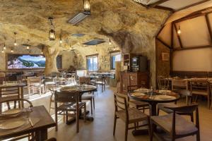 Εστιατόριο ή άλλο μέρος για φαγητό στο Hôtel OstOria Périgueux, BW Signature Collection