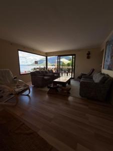 Χώρος καθιστικού στο Cabañas Cucao