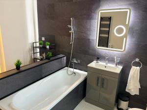 Ένα μπάνιο στο Nyx villa +8 φωτογραφίες