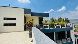 En balkon eller terrasse på AGASARO LUXE Apartment