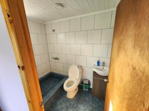 Phòng tắm tại Pequeño Bosque +2 ảnh