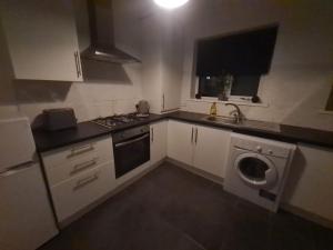 Køkken eller tekøkken på 3 bed house + 8 billeder