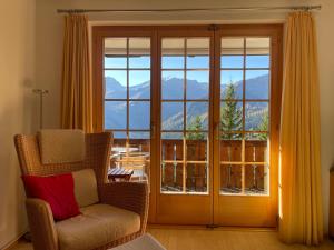 Fotografie z fotogalerie ubytování Höhwald 2 Alpenapartment mit Berg & Seeblick by Arosa Stay v destinaci Arosa