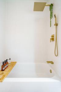 Fotografie z fotogalerie ubytování Jungle House Luxury Homes - Columbus Downtown Short North - Steps to Convention Center & Nationwide Arena - Sleeps up to 8 - Free Parking - Over 5,800 Five Stars v destinaci Columbus + 56 fotografií