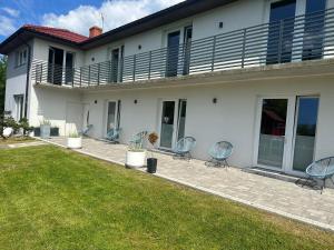 Здание апартаментов/квартиры +18 фотографий