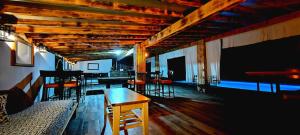 TV a/nebo společenská místnost v ubytování Etno village Gostoljublje