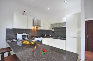 Köök või kööginurk majutusasutuses Yasad Residence