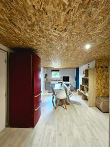 Χώρος καθιστικού στο Studio confort chez Lolita et Wilfried