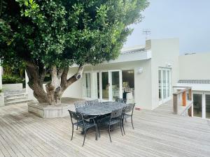 Μπαλκόνι ή βεράντα στο Stunning bungalow just off Robberg