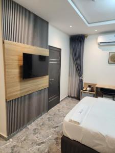 Φωτογραφία από το άλμπουμ του The Adeza σε Ife