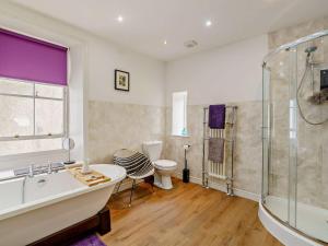 Et badeværelse på 1 Bed in Cockermouth oc-93147 + 27 billeder