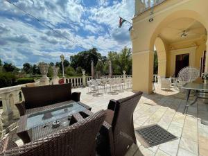 Fotografie z fotogalerie ubytování Pokvár Castle v destinaci Tét