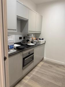 Φωτογραφία από το άλμπουμ του Modern 1-Bed in Victorian Building, Bury σε Bury