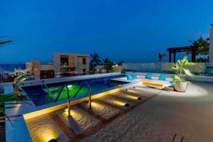 Bazén v ubytování Sifah Seascape Villa with Private Pool nebo v jeho okolí