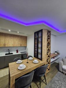 Η κουζίνα ή μικρή κουζίνα στο Apartman IVA