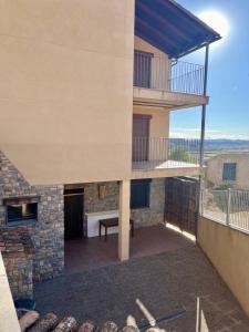 una vista dal balcone di una casa di La Paidera de Cutanda 