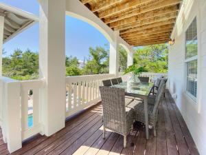 Ban công/sân hiên tại Sand Seair l Private Heated Pool l Bikes and Golf Cart included