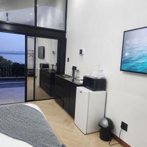 Kuchyň nebo kuchyňský kout v ubytování Le Bamboo Guest House And Boat Cruise + 161 fotografií