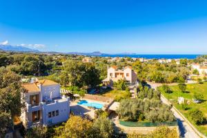 an aerial view of a villa with a swimming pool at Villa Aspa in Prinés