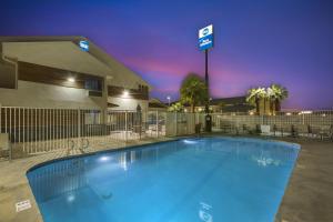 Πισίνα στο ή κοντά στο Best Western Blythe