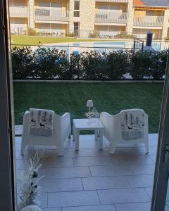 Posezení v ubytování New Apartment Lazise