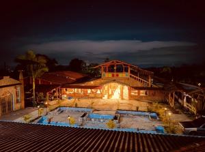 Bazén v ubytování Hotel y Club Pueblito Quindiano Montenegro nebo v jeho okolí