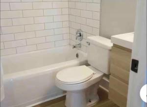 Koupelna v ubytování Village District Condo + 15 fotografií