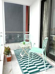 Μπαλκόνι ή βεράντα στο Modern cosy 2Bed 2bath