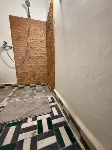 Un baño de Dar Fes Flower