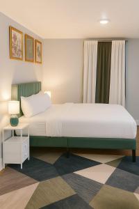 Фотография из галереи Modern Newark 1BR Apartment, Near Penn Station and EWR в Ньюарке