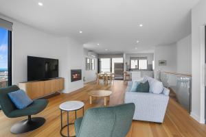 Et tv og/eller underholdning på Apollo Allure Serenity by the Sea