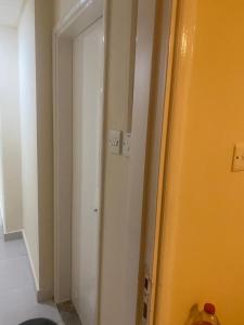 Φωτογραφία από το άλμπουμ του Luxuries Private Room In a Home In Front of Mega Mall Sharjah σε Sharjah