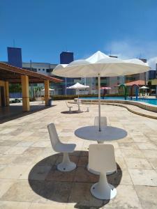 Bazén v ubytování Geek House Cumbuco nebo v jeho okolí