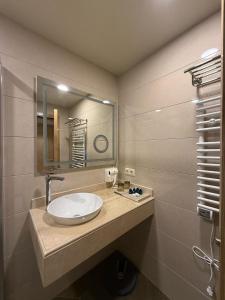 Un baño de Dreamland Oasis Apartments