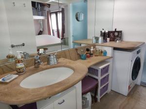 Kuchyň nebo kuchyňský kout v ubytování Casa nonna Gina + 13 fotografií