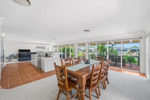 Φωτογραφία από το άλμπουμ του Nerissa on Newport σε Pelican Island