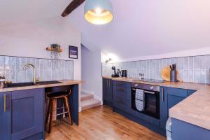 Η κουζίνα ή μικρή κουζίνα στο Deacon's Retreat Peak District +19 φωτογραφίες