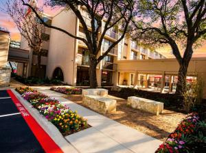 Το κτήριο όπου στεγάζεται  το ξενοδοχείο